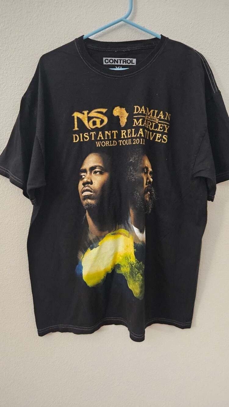 Nas & Damian Marley Distant Relatives World Tour 2011 Graphic T-Shirt